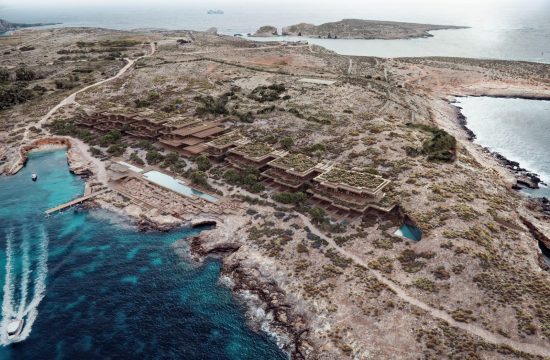 Comino_Hotel